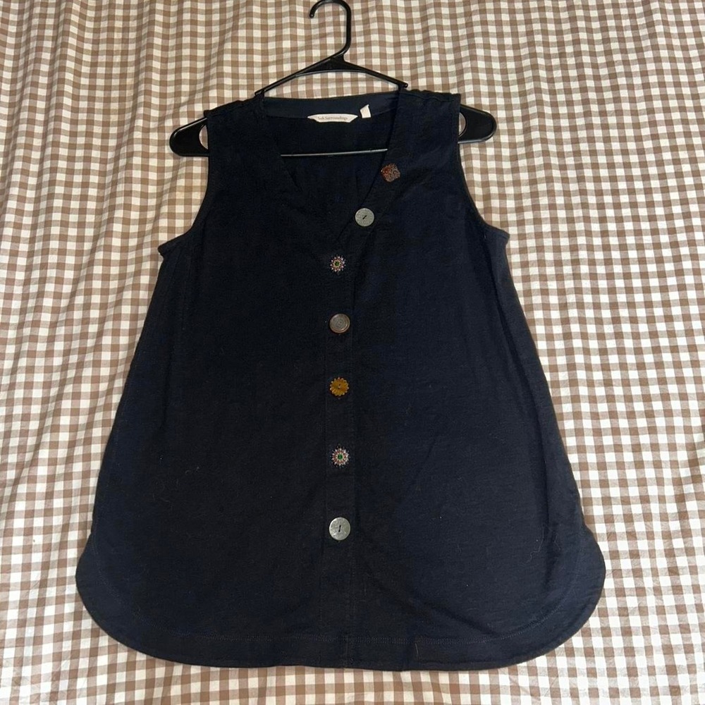 Black button up vest with buttons